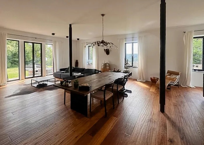 Renovated Farmhouse Half In The Trierer Heide